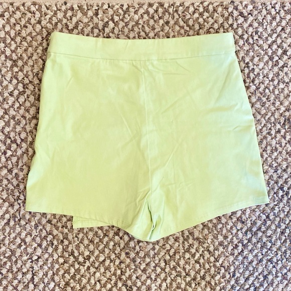 Garage Skort - Picture 3 of 4